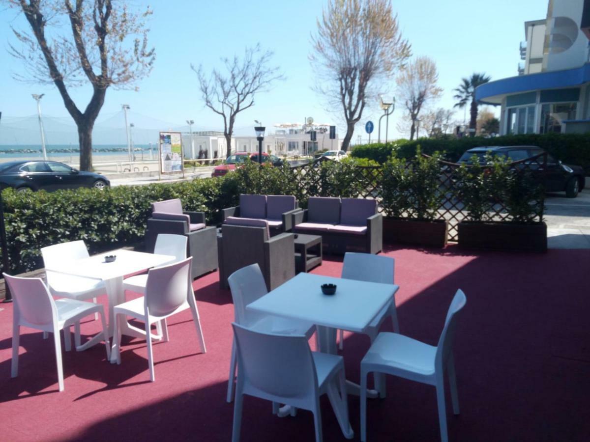 Viserbella di Rimini Tyc Hotel מראה חיצוני תמונה