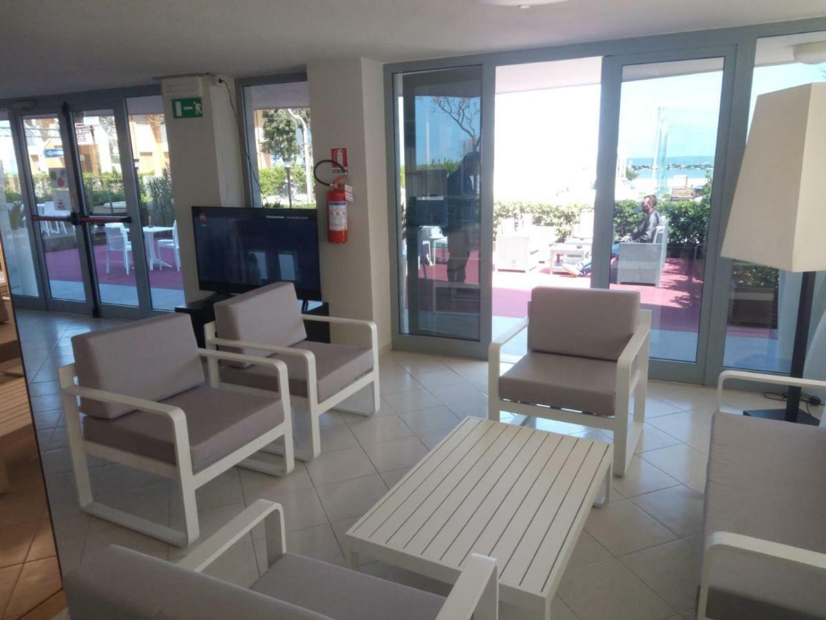 Viserbella di Rimini Tyc Hotel מראה חיצוני תמונה